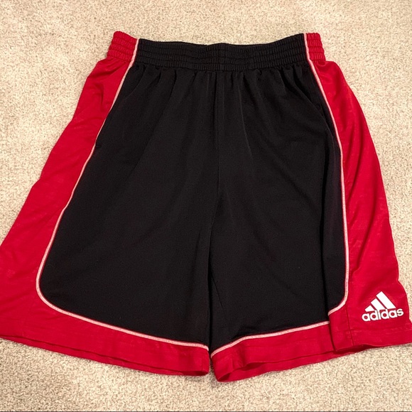 Adidas Red & Black‎ Athletic Shorts - Picture 1 of 4